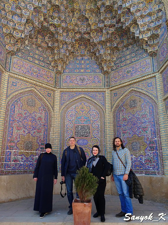 0201 Тур в Иран 2018 Nasir ol Molk Mosque Shiraz