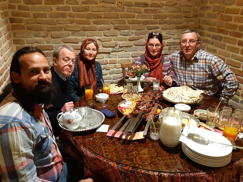 005 Тур в Иран Shandiz Haji Restaurant