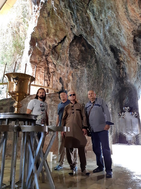 004 Тур в Иран Chak Chak Pir e Sabz Zoroastrian Fire Temple