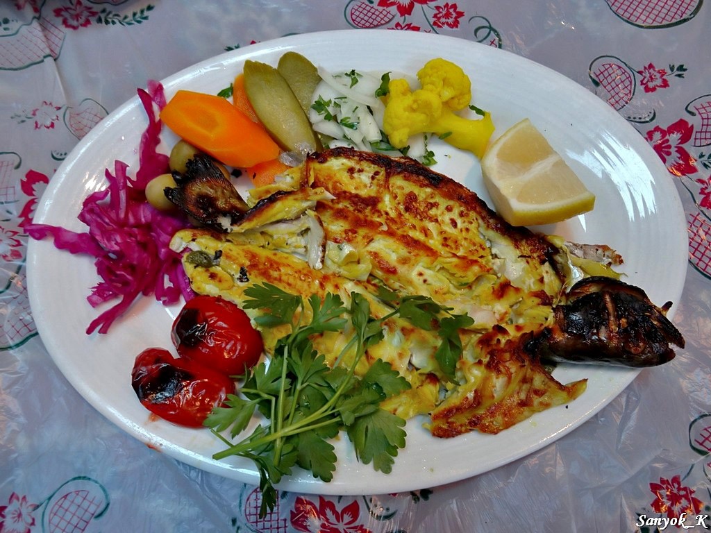 3129 Isfahan Bastani restaurant iranian food fish Исфахан Ресторан Бастани иранская еда рыба