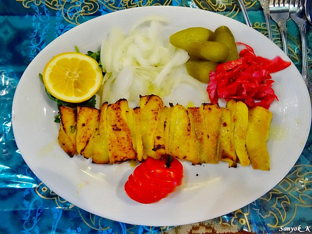 2281 Isfahan Sofreh Khaneh restaurant iranian food chiken kebab Исфахан Ресторан Софре Хане куриный кебаб