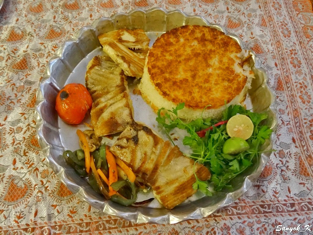 2697 Shiraz Shater Abbas restaurant iranian food fish kebab Шираз Ресторан Шатер Аббас рыбный кебаб