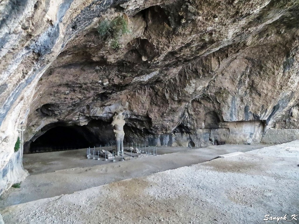 1555 Kazeroon Shapur cave Казерун Пещера Шапура