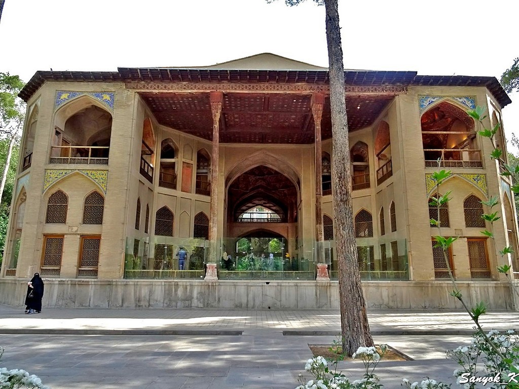 2089 Isfahan Hasht behesht palace Исфахан Дворец Хашт бехешт